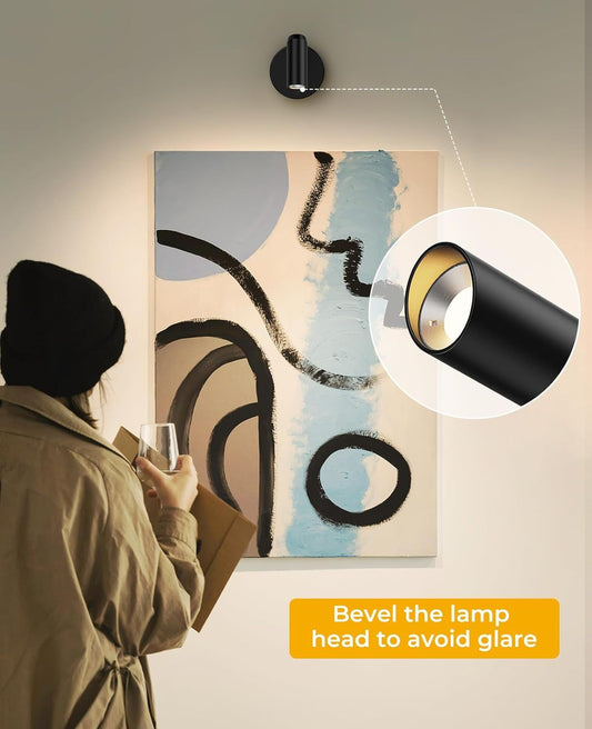 Battery operated picture light with remote control and slim wall-mounted design
