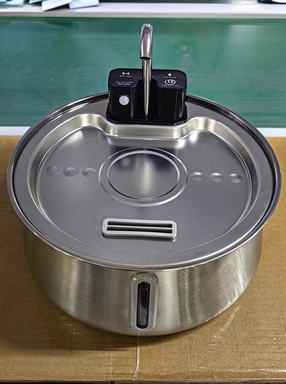 Stainless steel 4 litre pet water fountain with sensor and water window