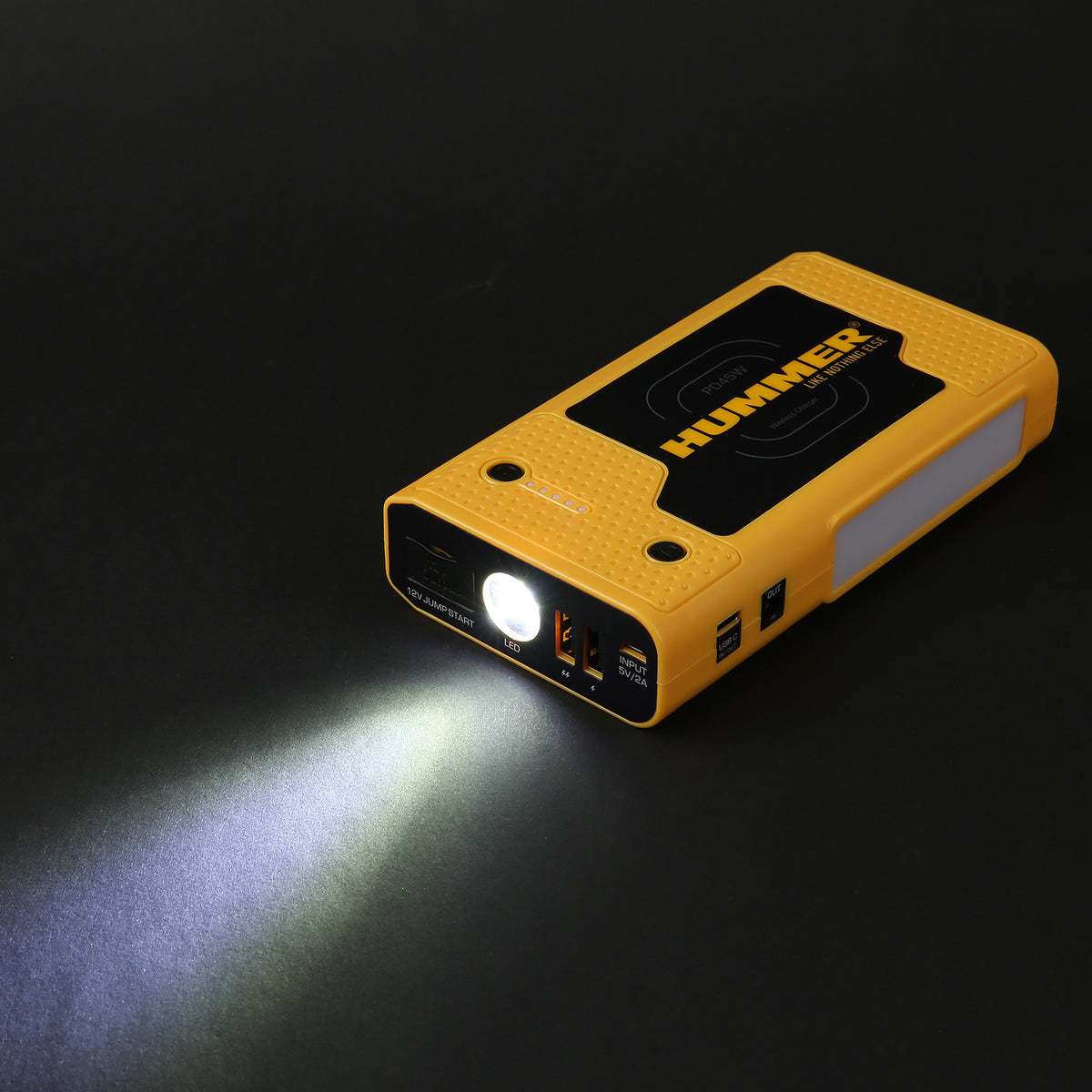 Hummer HX Pro jump starter powerbank with cables, carry bag and LED lights